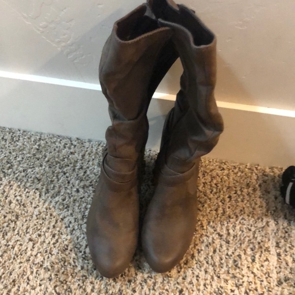 White Mountain Boots worn once - Picture 2 of 5
